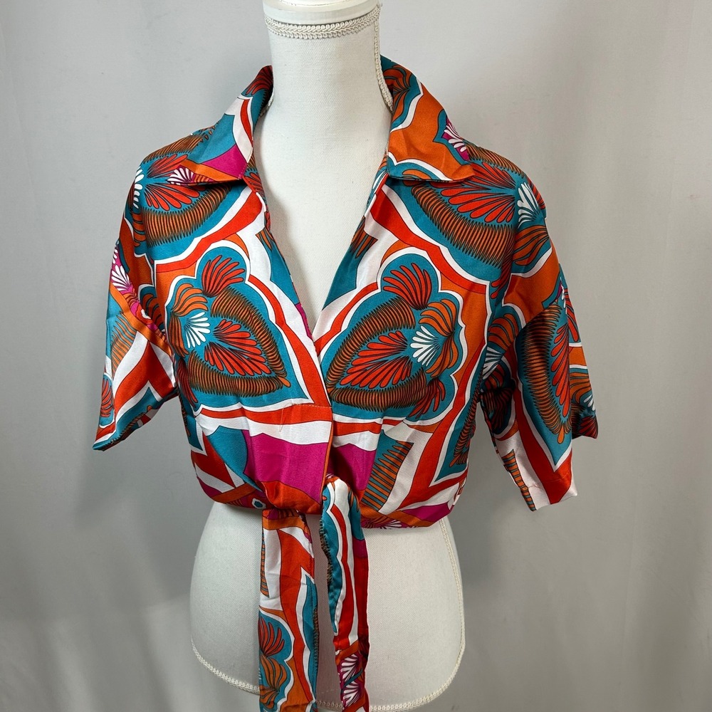 Peach Colorful Pattern‎ Tie Front Crop Top Short Sleeve Blouse Small